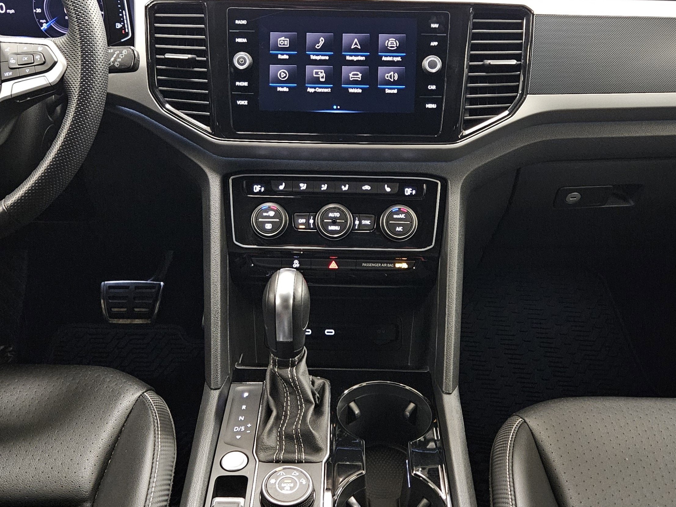 2022 Volkswagen Atlas Cross Sport 3.6L V6 SEL R-Line