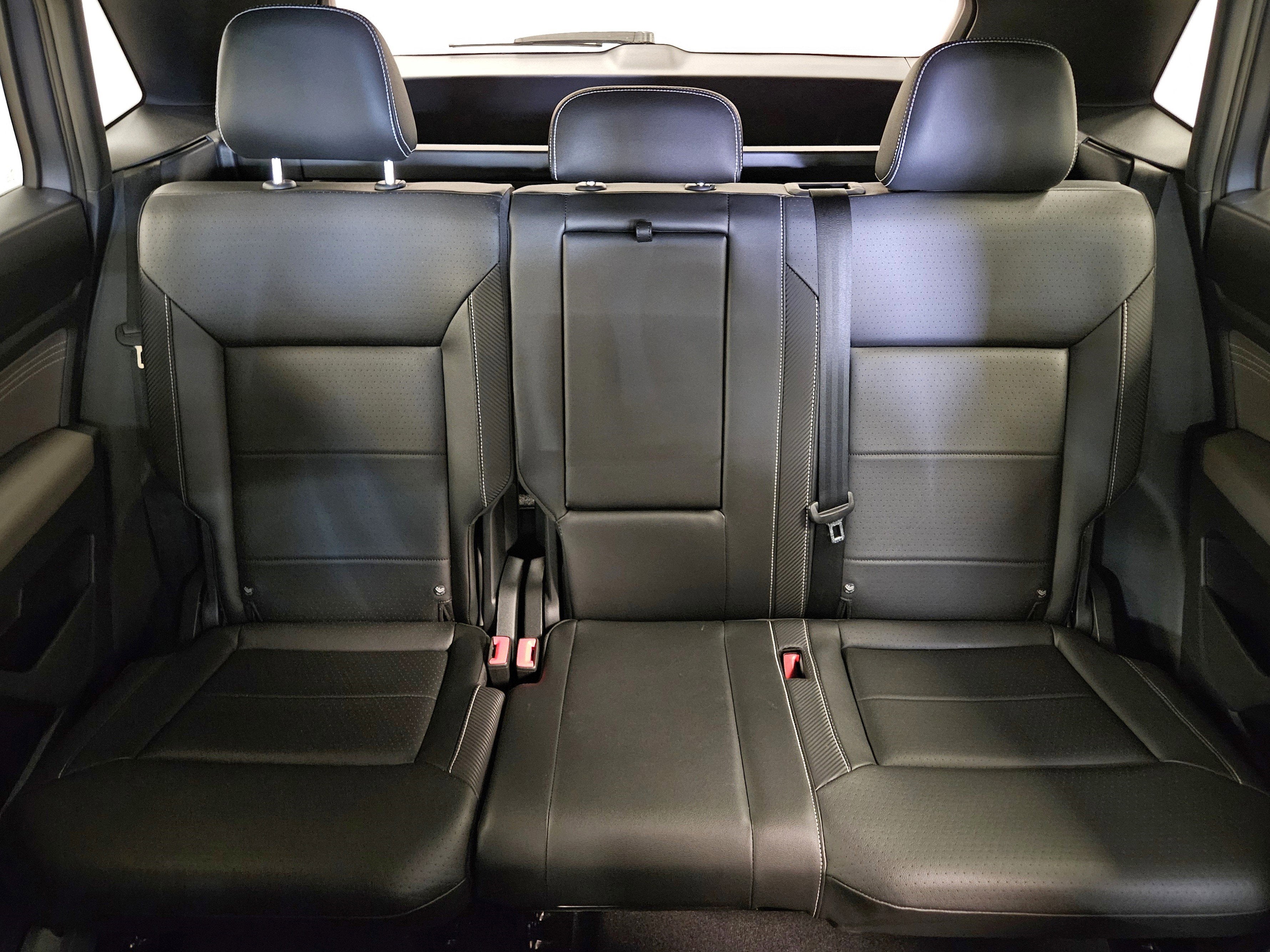 2022 Volkswagen Atlas Cross Sport 3.6L V6 SEL R-Line