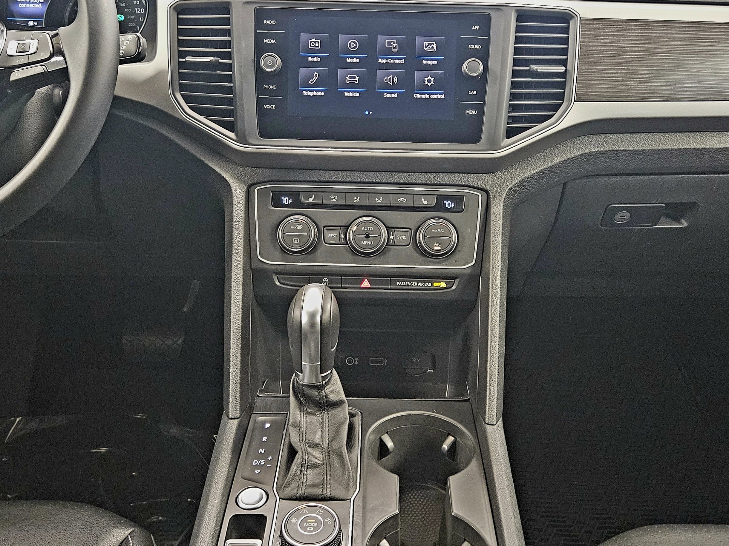 2019 Volkswagen Atlas 3.6L V6 SE with Technology