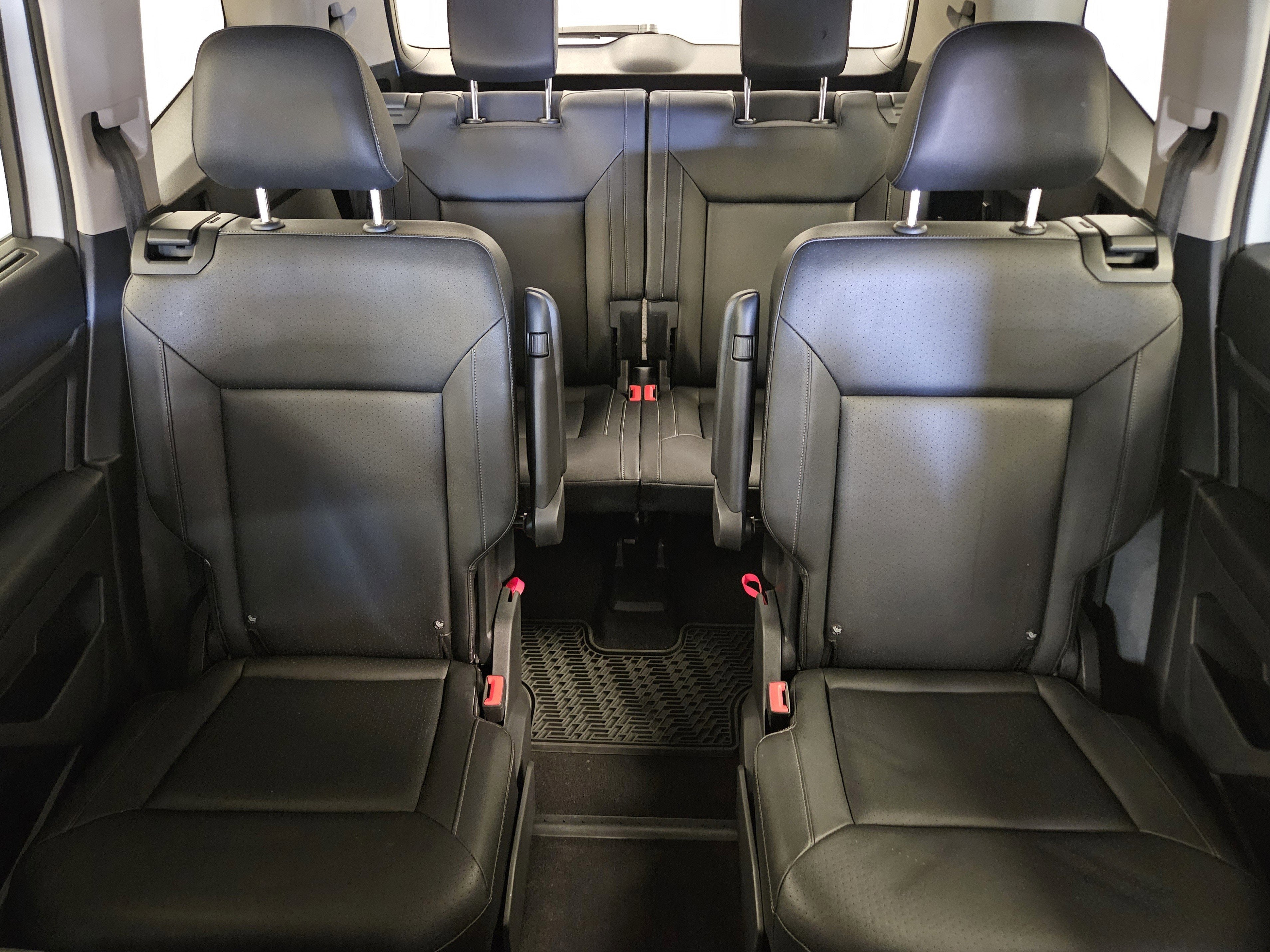 2019 Volkswagen Atlas 3.6L V6 SE with Technology