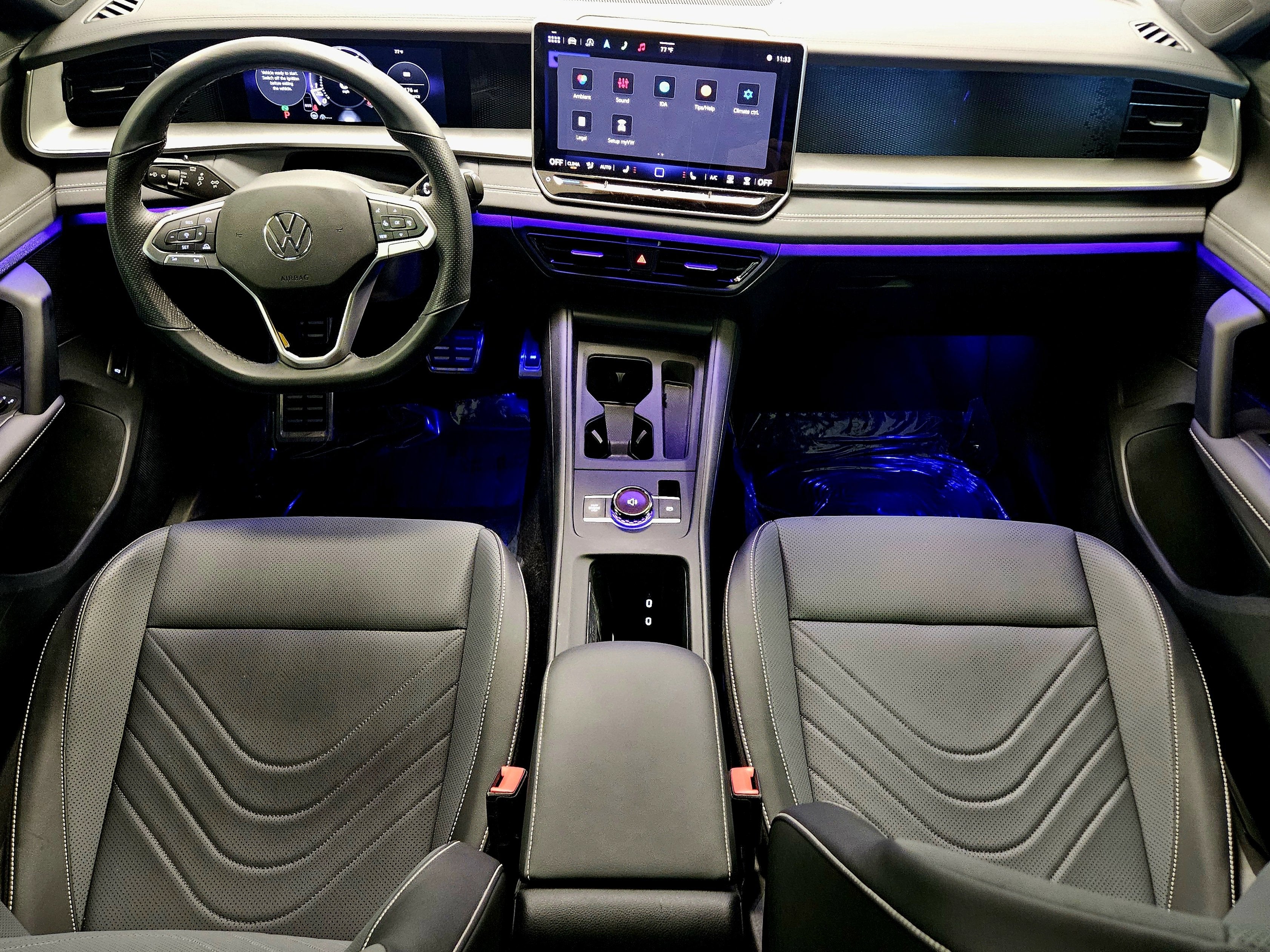 2025 Volkswagen Tiguan SE R-Line Black