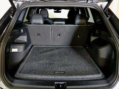 2025 Volkswagen Tiguan SE R-Line Black