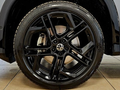 2025 Volkswagen Tiguan SE R-Line Black