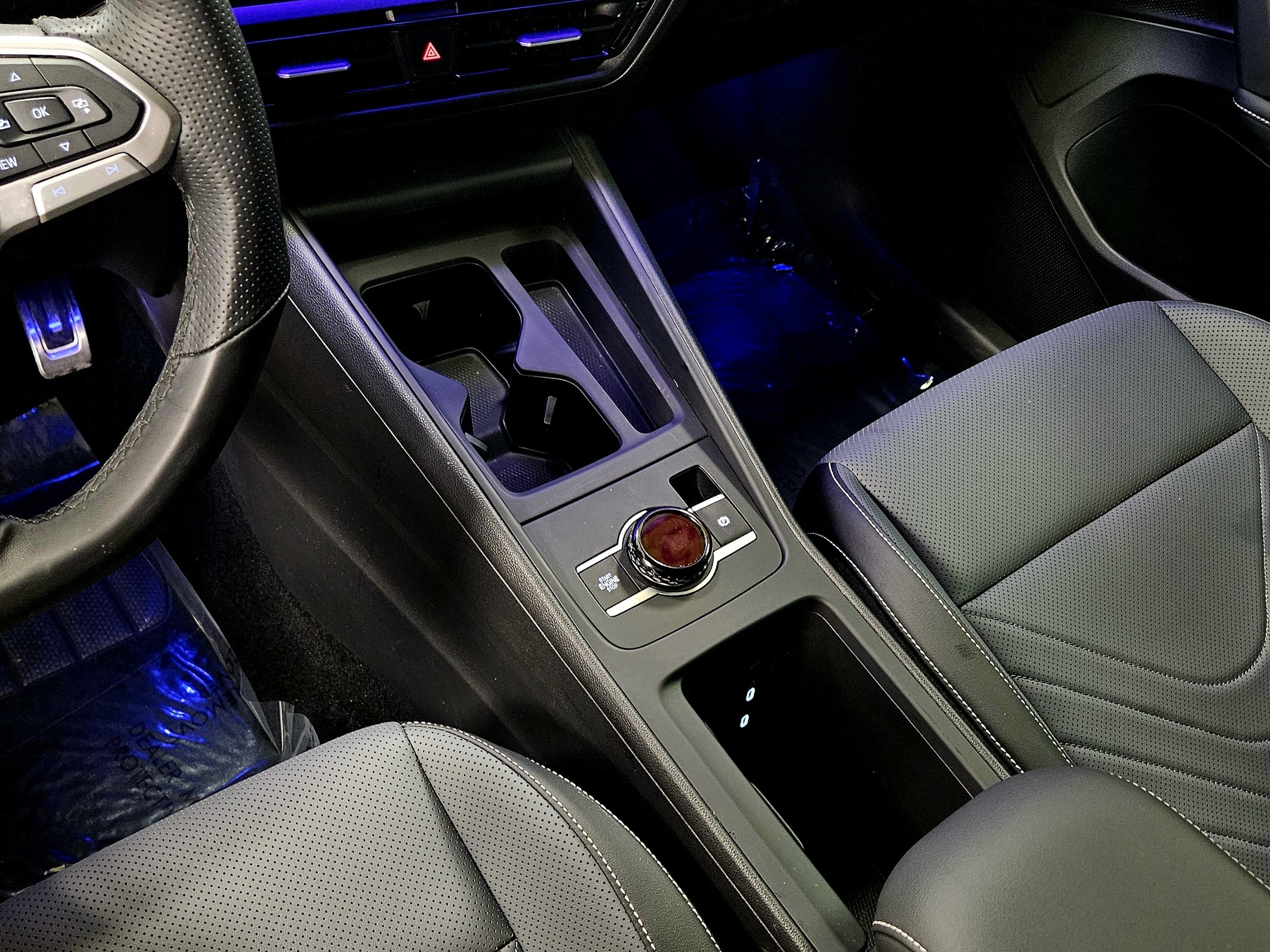 2025 Volkswagen Tiguan SE R-Line Black