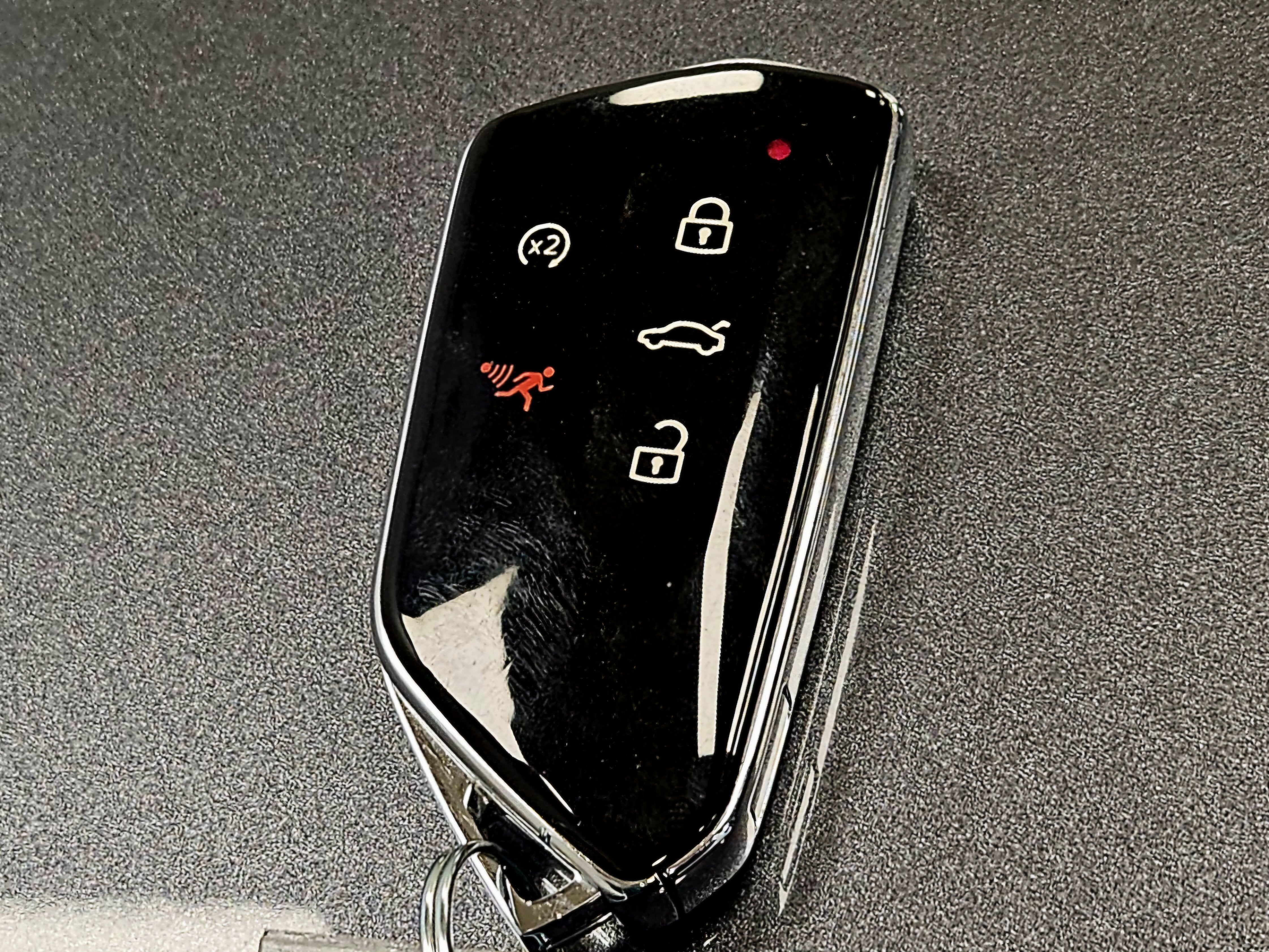 2025 Volkswagen Tiguan SE R-Line Black