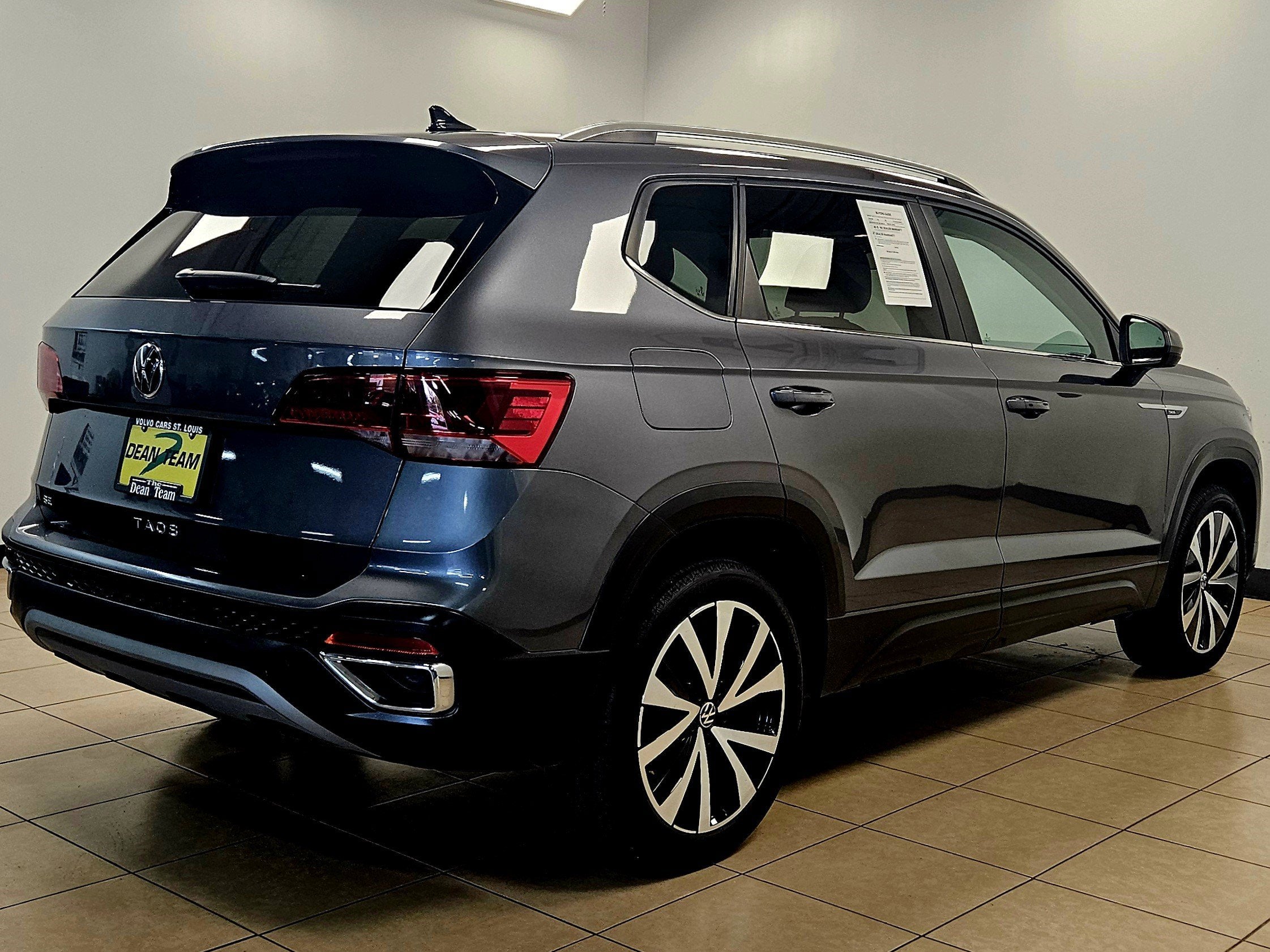 2024 Volkswagen Taos SE