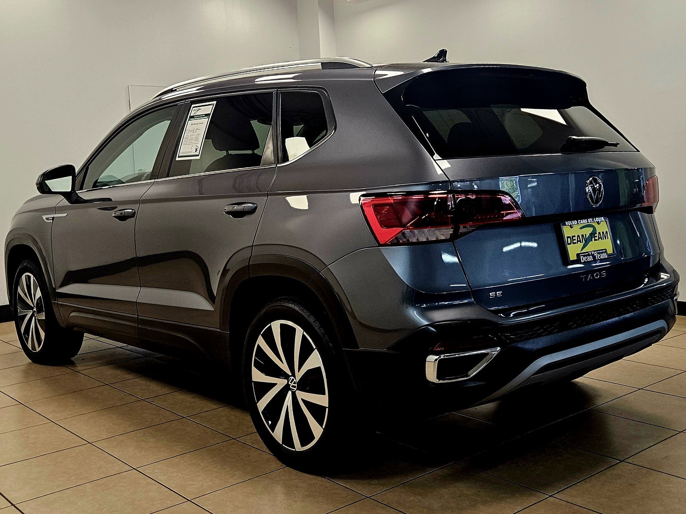 2024 Volkswagen Taos SE