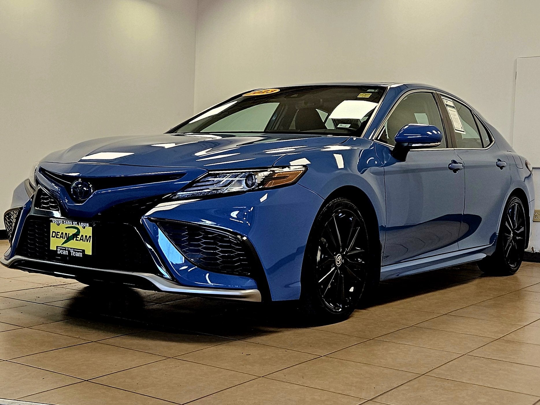 2023 Toyota Camry Hybrid XSE