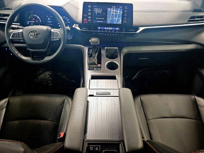 2022 Toyota Sienna XSE