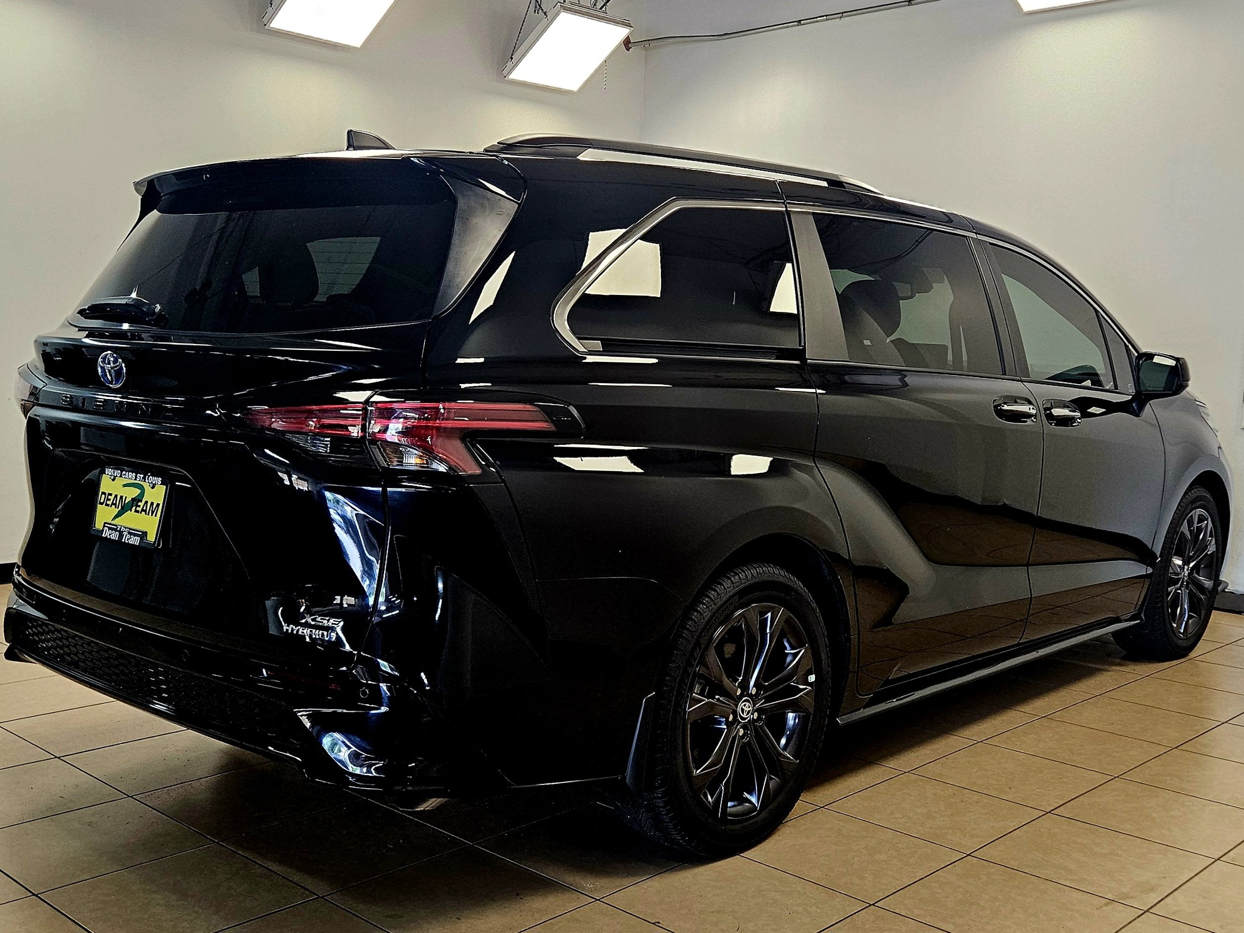 2022 Toyota Sienna XSE