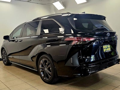 2022 Toyota Sienna XSE