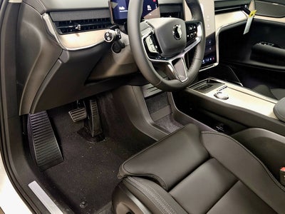 2025 Volvo EX90 Plus