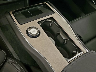 2025 Volvo EX90 Plus