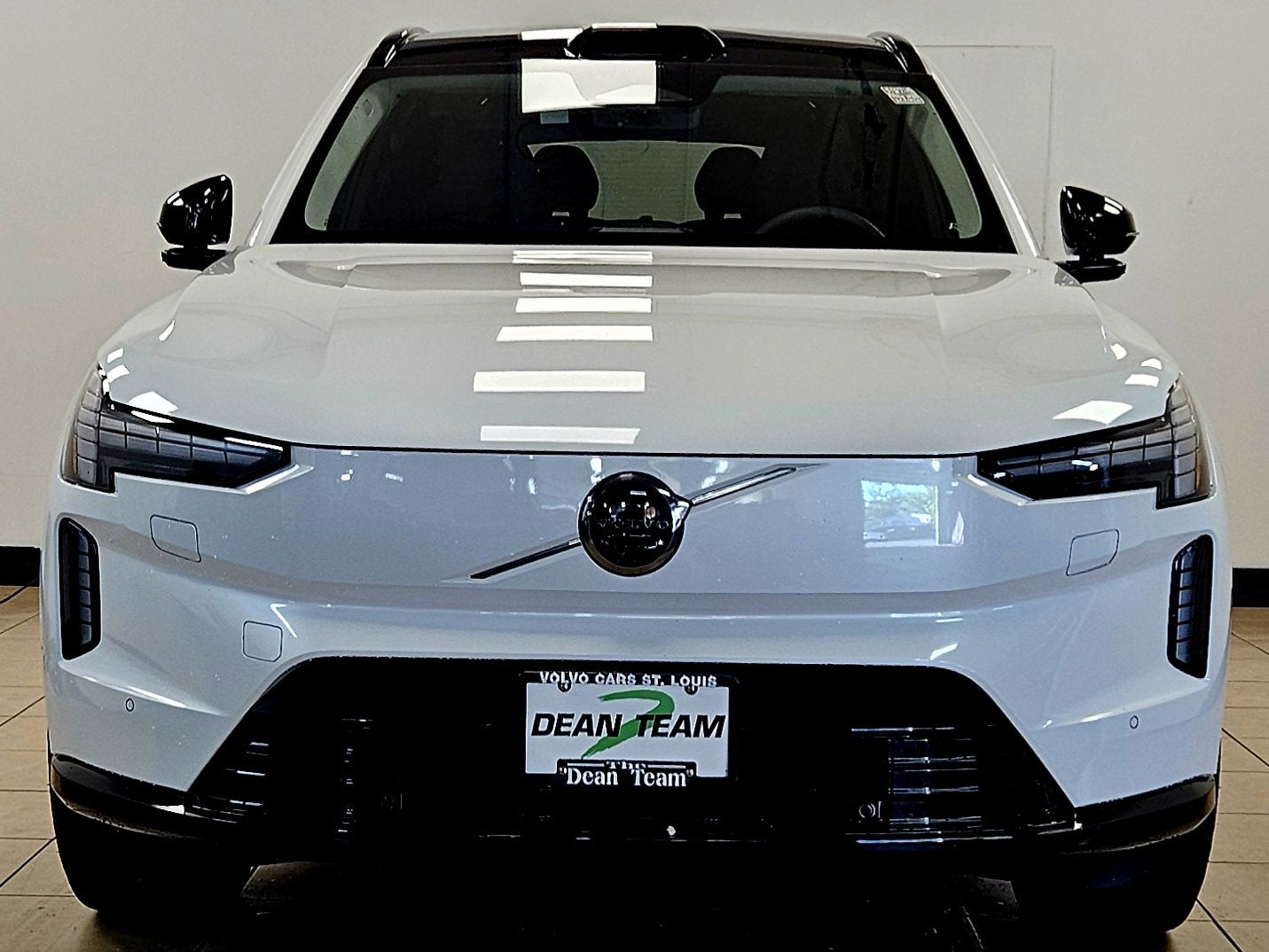 2025 Volvo EX90 Plus