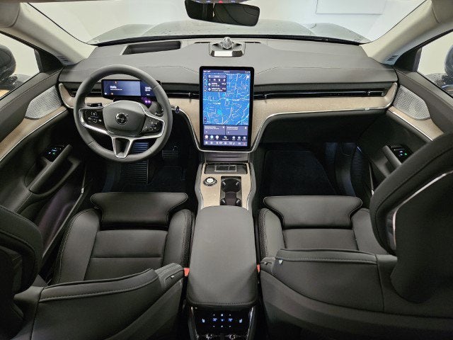 2025 Volvo EX90 Ultra