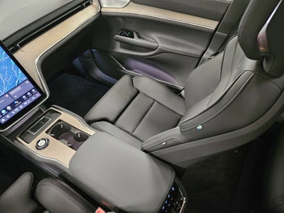 2025 Volvo EX90 Ultra