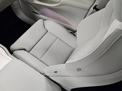 2025 Volvo EX90 Plus