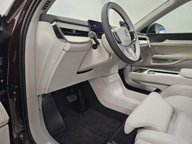 2025 Volvo EX90 Plus