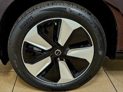 2025 Volvo EX90 Plus