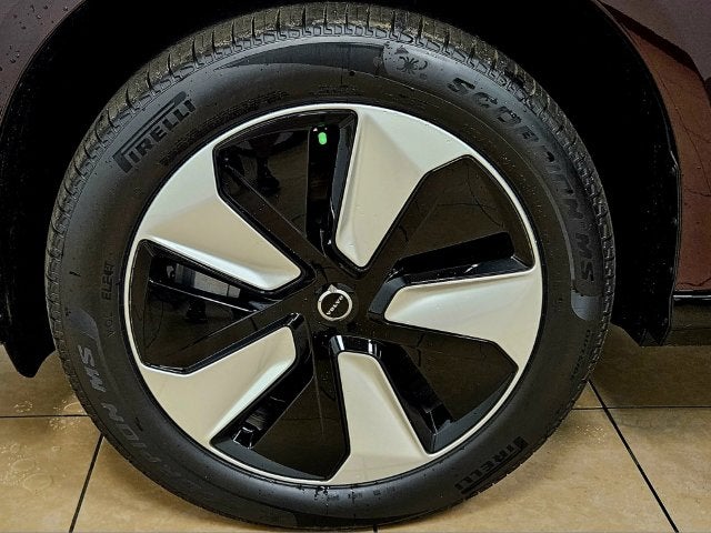 2025 Volvo EX90 Plus