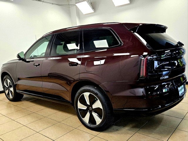 2025 Volvo EX90 Plus