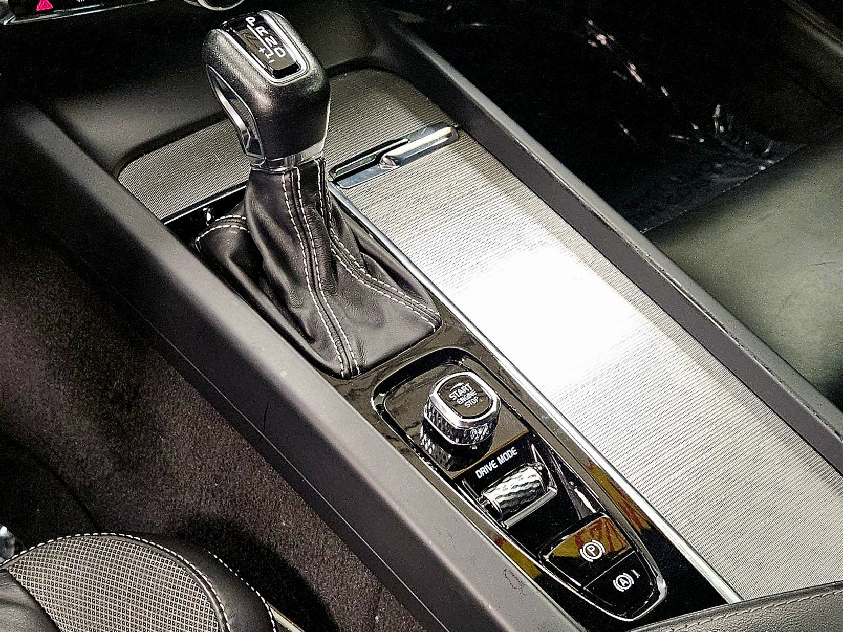 2021 Volvo S60 R-Design