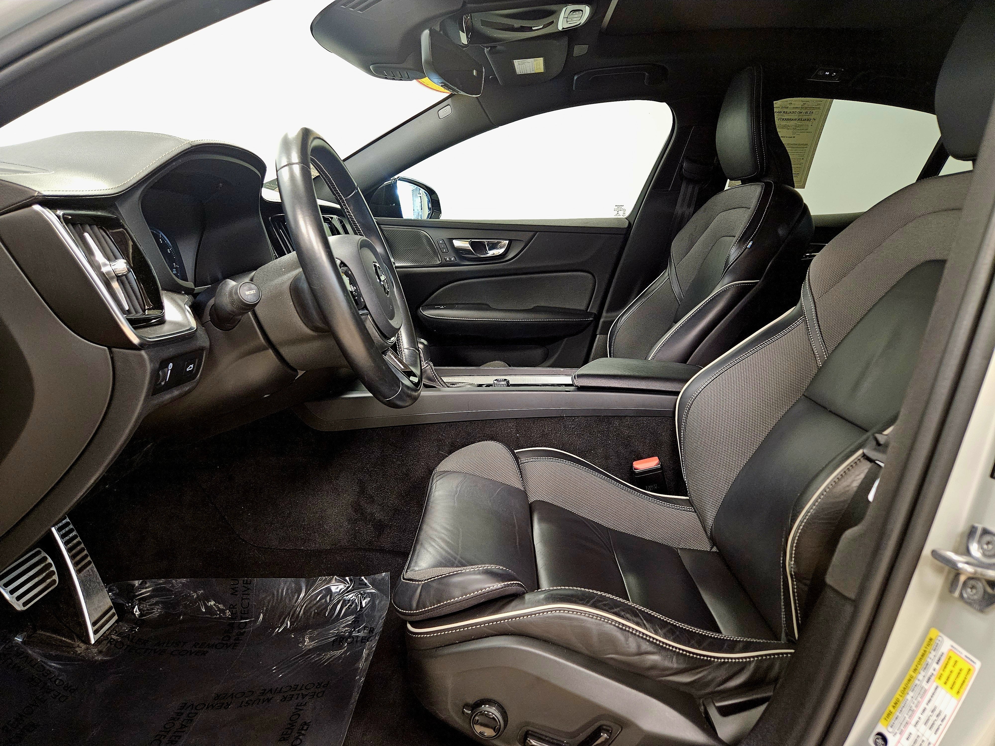 2021 Volvo S60 R-Design