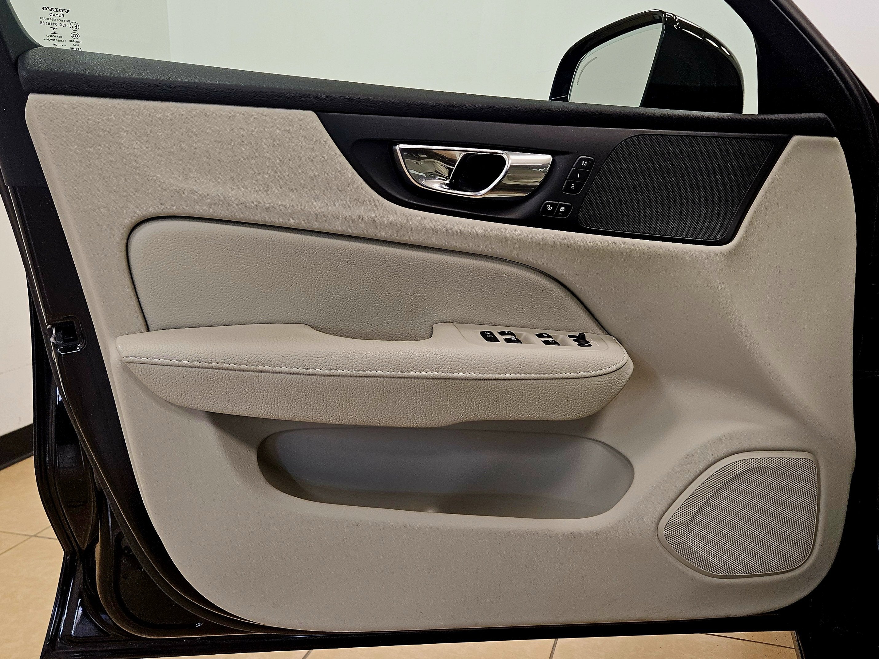 2020 Volvo S60 Momentum