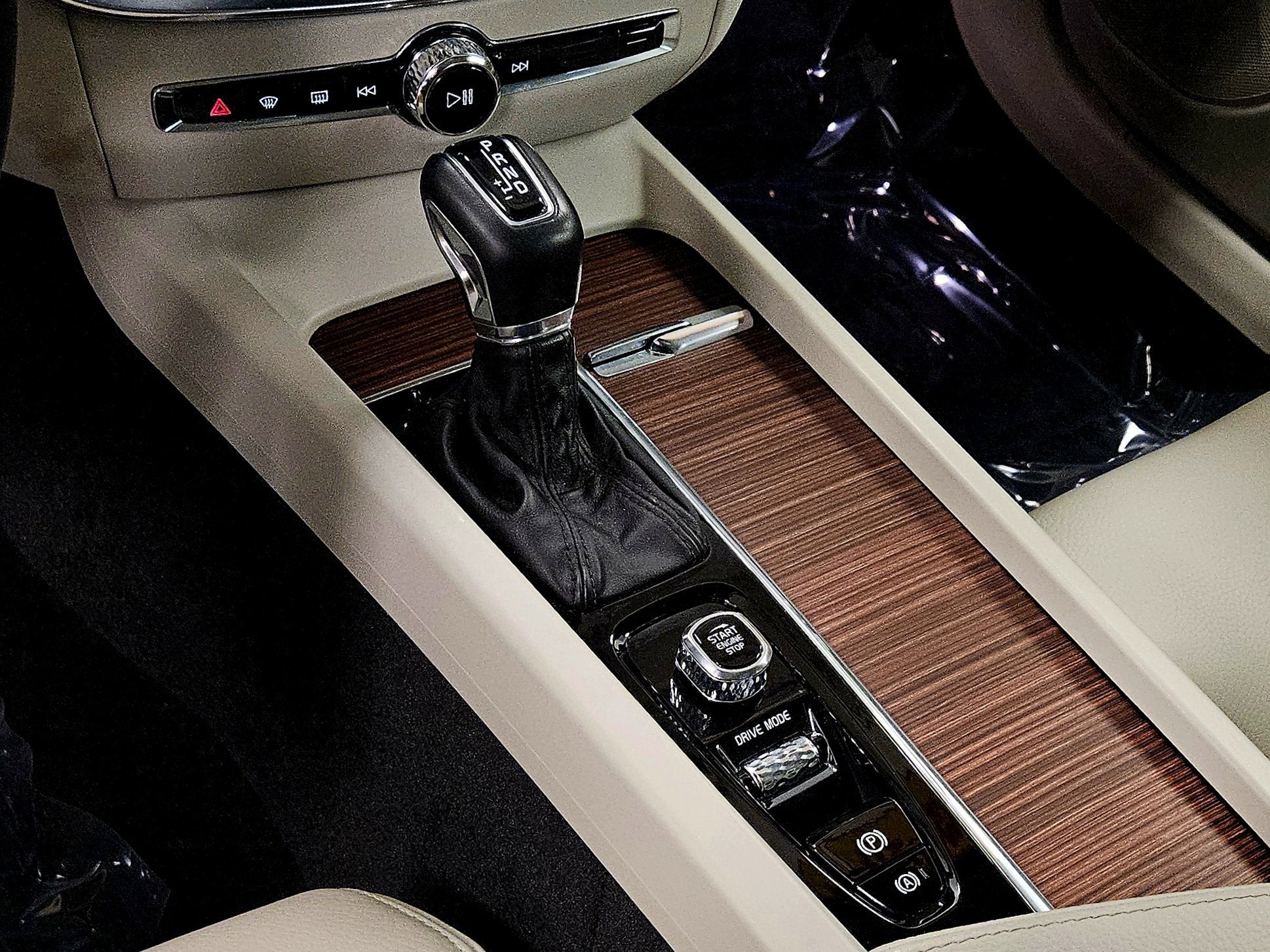 2020 Volvo S60 Momentum