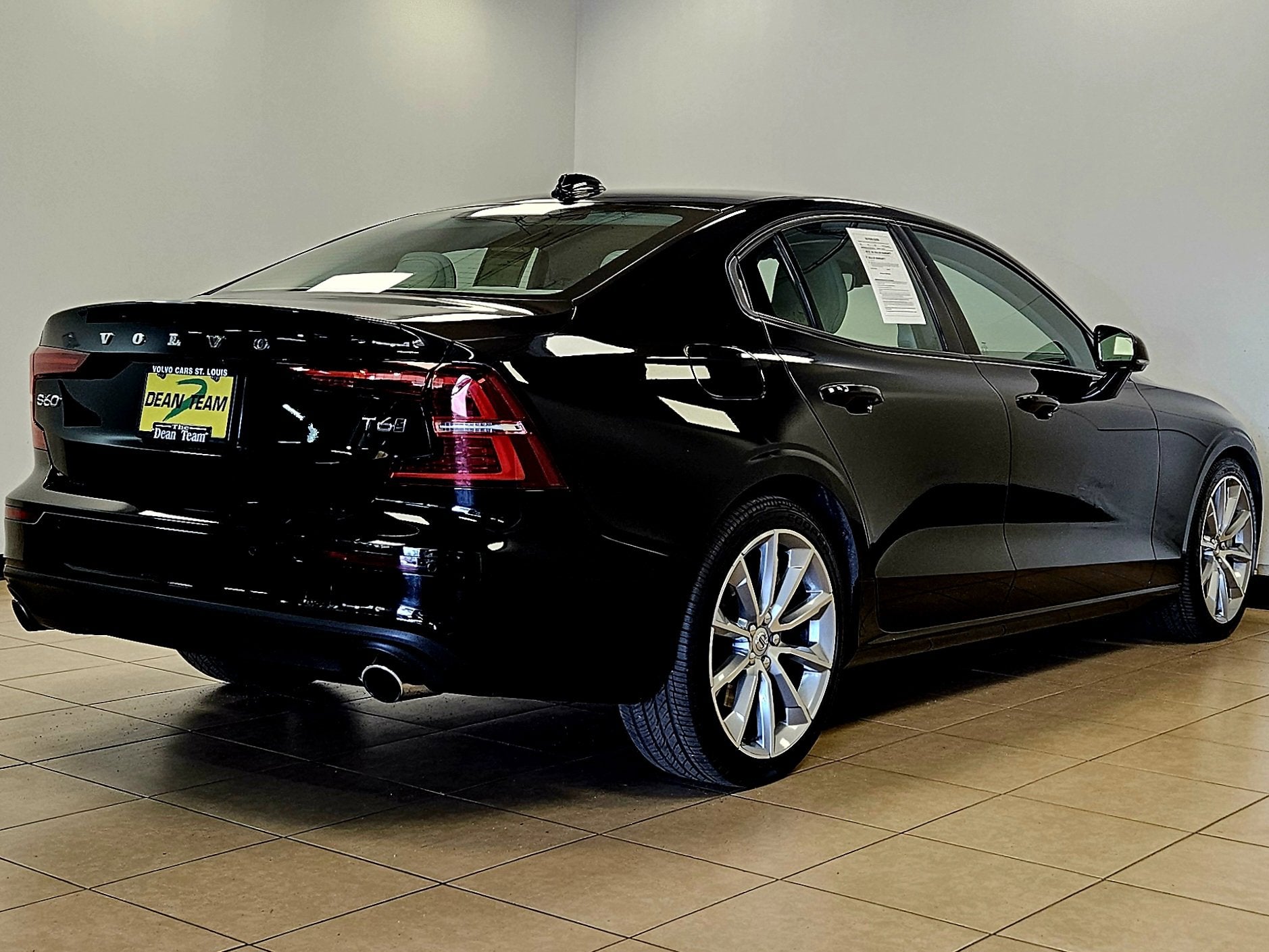 2020 Volvo S60 Momentum