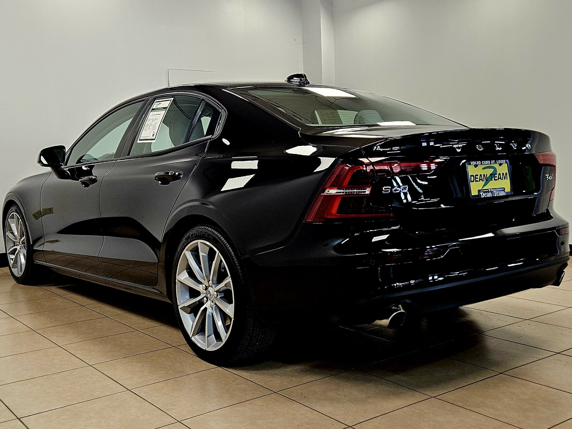 2020 Volvo S60 Momentum