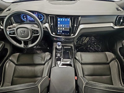 2024 Volvo S60 Recharge Plug-In Hybrid Plus Black Edition