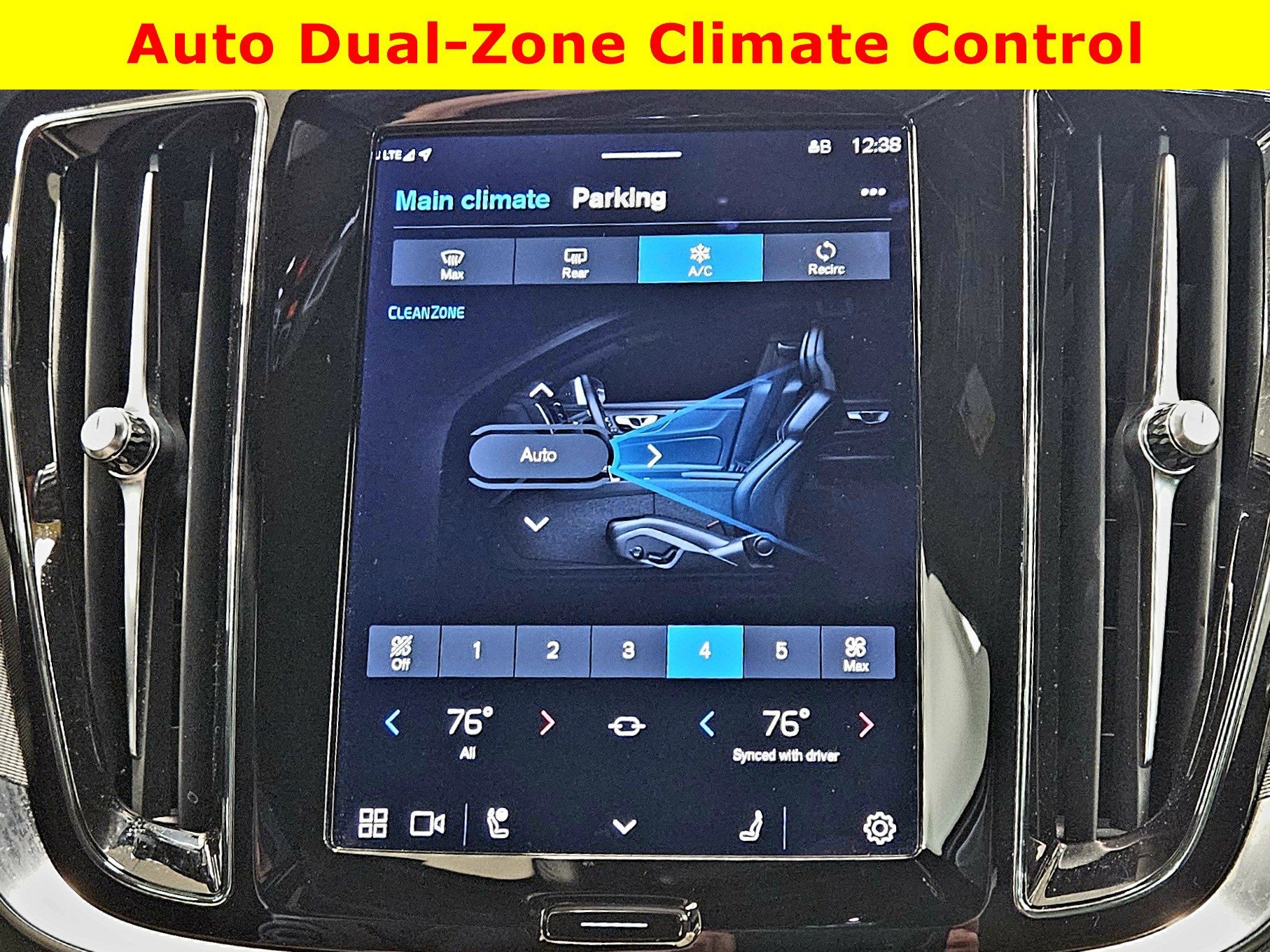 2024 Volvo S60 Recharge Plug-In Hybrid Plus Black Edition