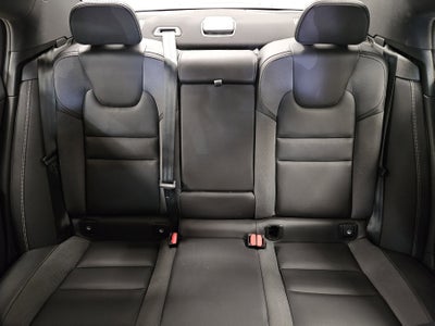 2024 Volvo S60 Recharge Plug-In Hybrid Plus Black Edition