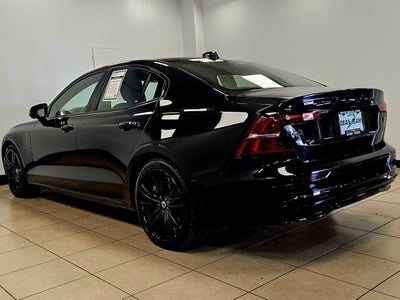 2024 Volvo S60 Recharge Plug-In Hybrid Plus Black Edition