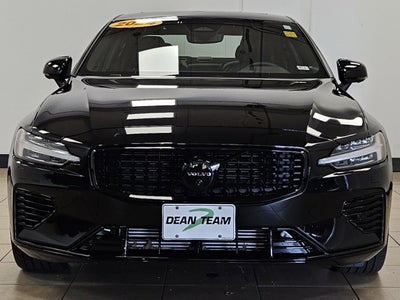 2024 Volvo S60 Recharge Plug-In Hybrid Plus Black Edition