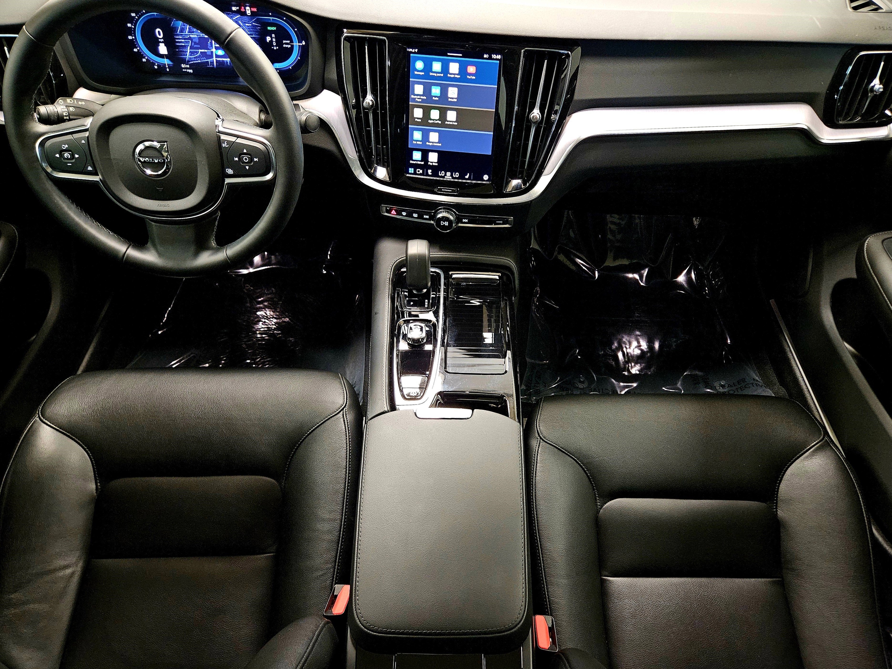 2024 Volvo S60 Recharge Plug-In Hybrid Core Dark Theme