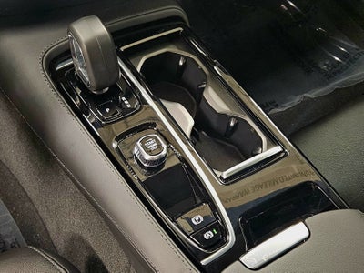 2024 Volvo S60 Recharge Plug-In Hybrid Core Dark Theme