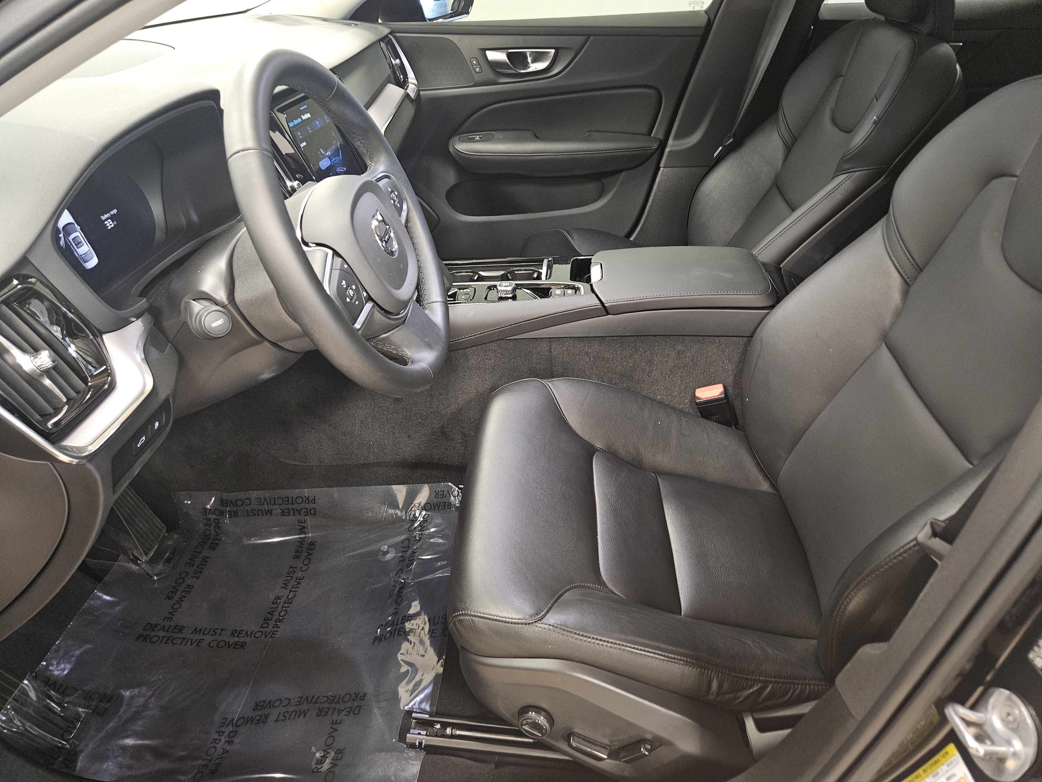 2024 Volvo S60 Recharge Plug-In Hybrid Core Dark Theme