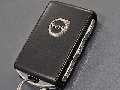 2024 Volvo S60 Ultimate Dark Theme