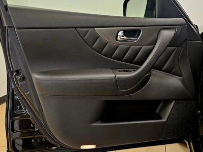 2017 INFINITI QX 70 4 Dr