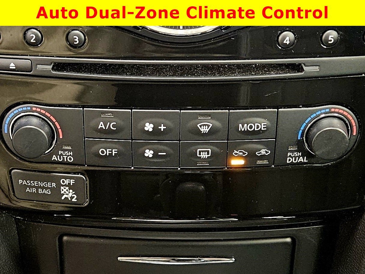 2017 INFINITI QX 70 4 Dr