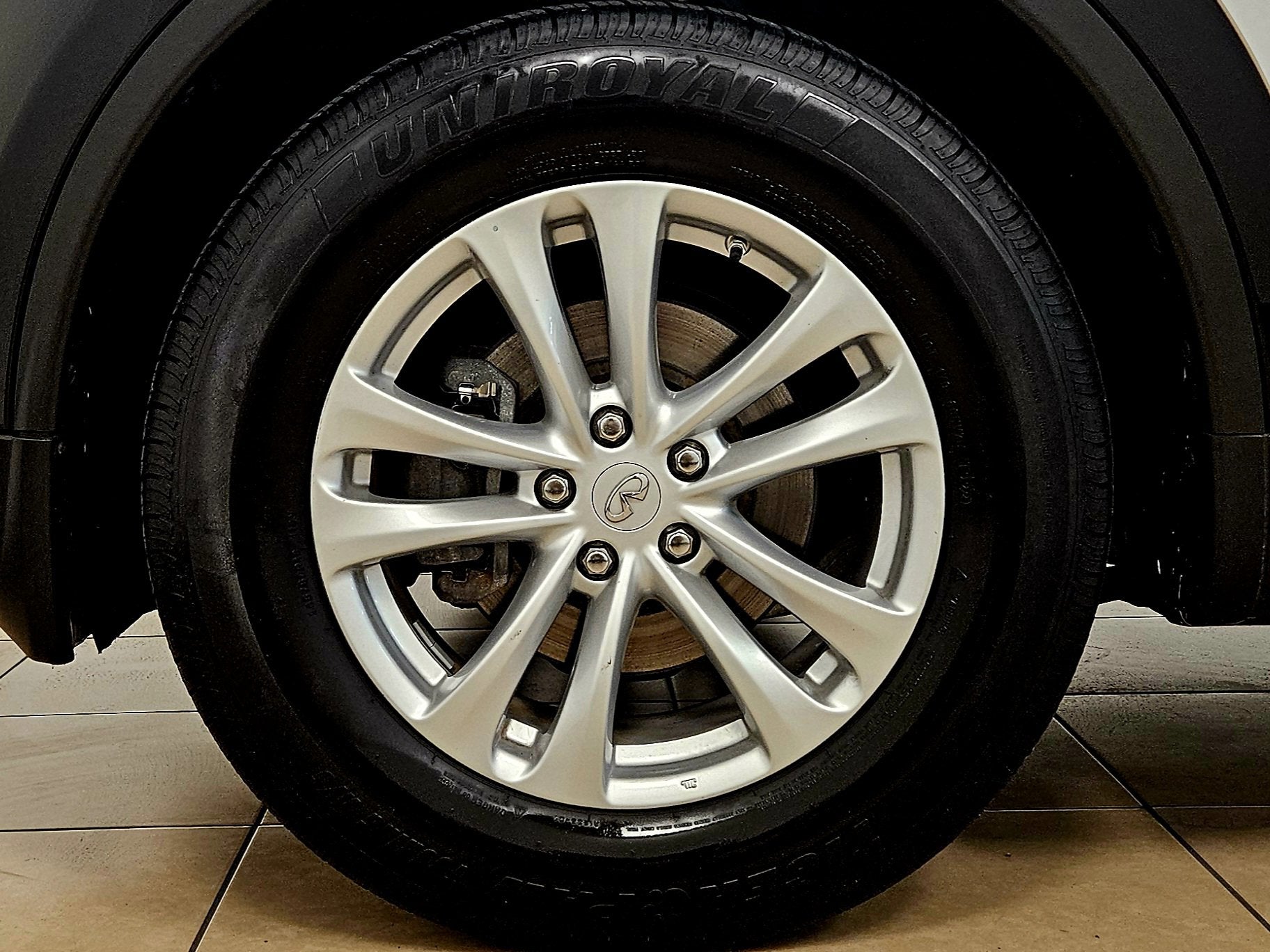 2017 INFINITI QX 70 4 Dr