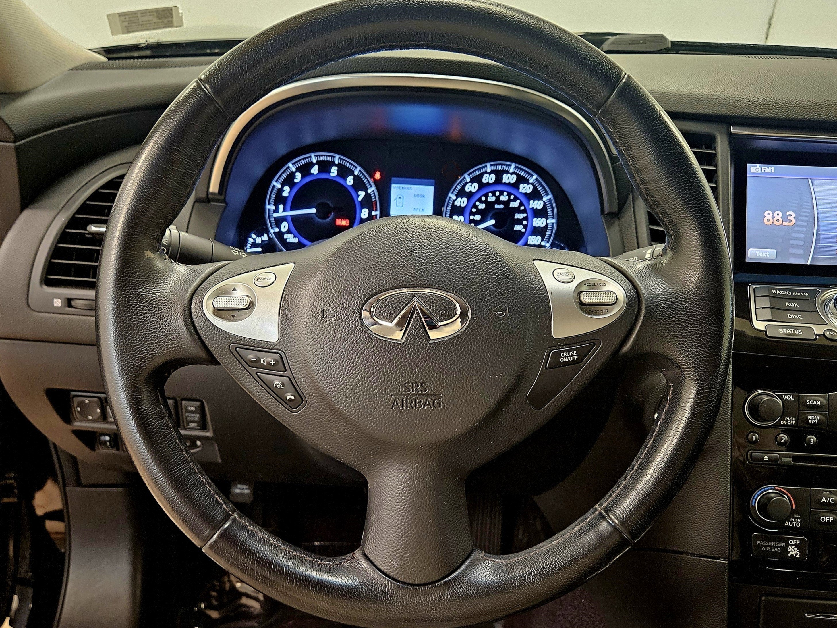 2017 INFINITI QX 70 4 Dr
