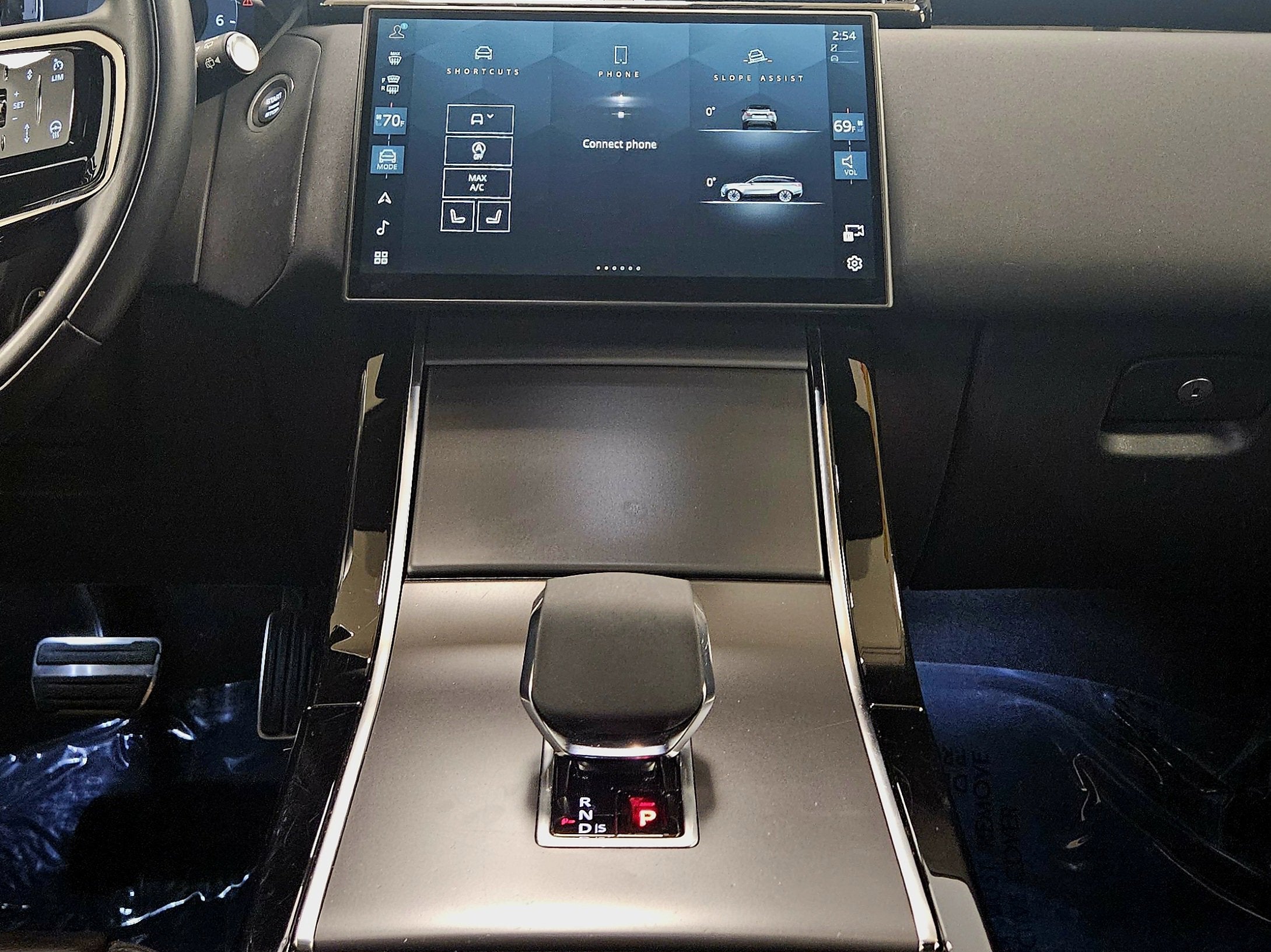 2025 Land Rover Range Rover Velar Dynamic SE