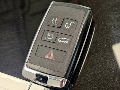 2025 Land Rover Range Rover Velar Dynamic SE