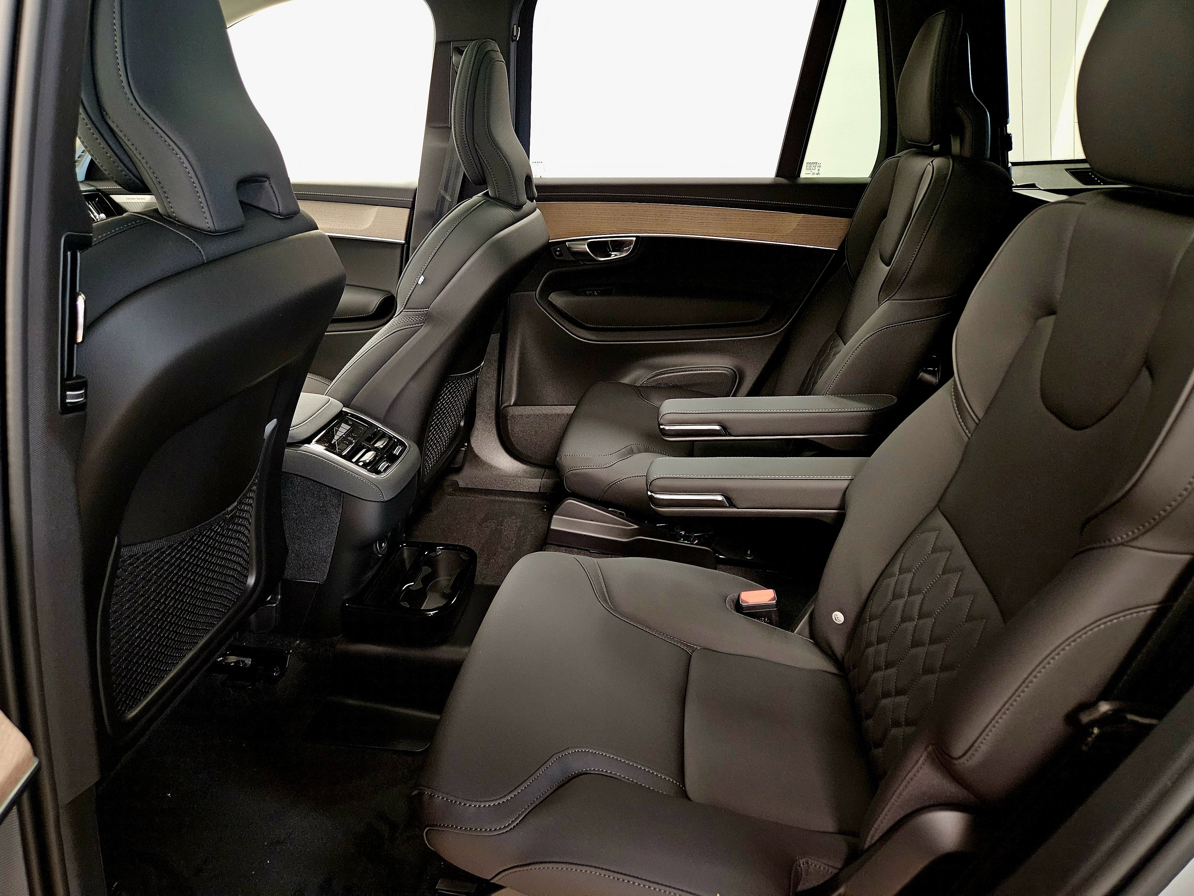 2026 Volvo XC90 Plus