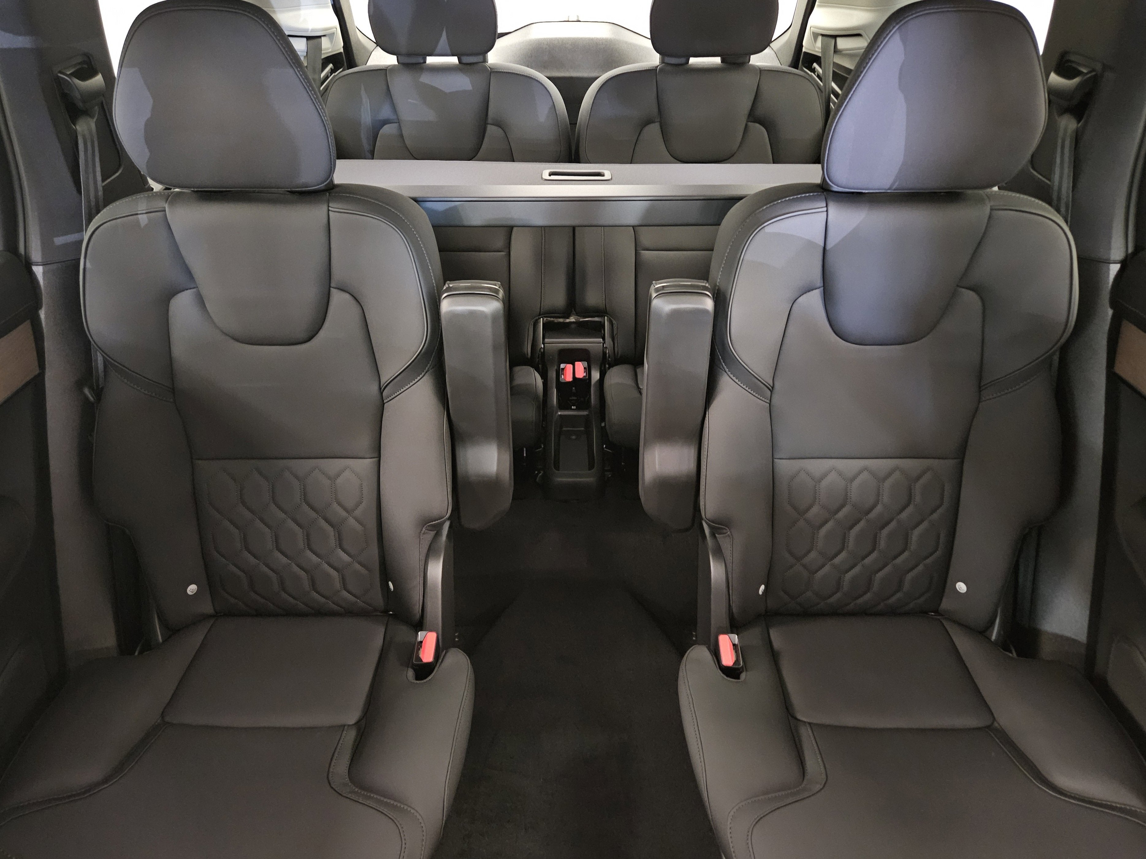 2026 Volvo XC90 Plus