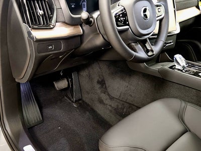 2026 Volvo XC90 Plus