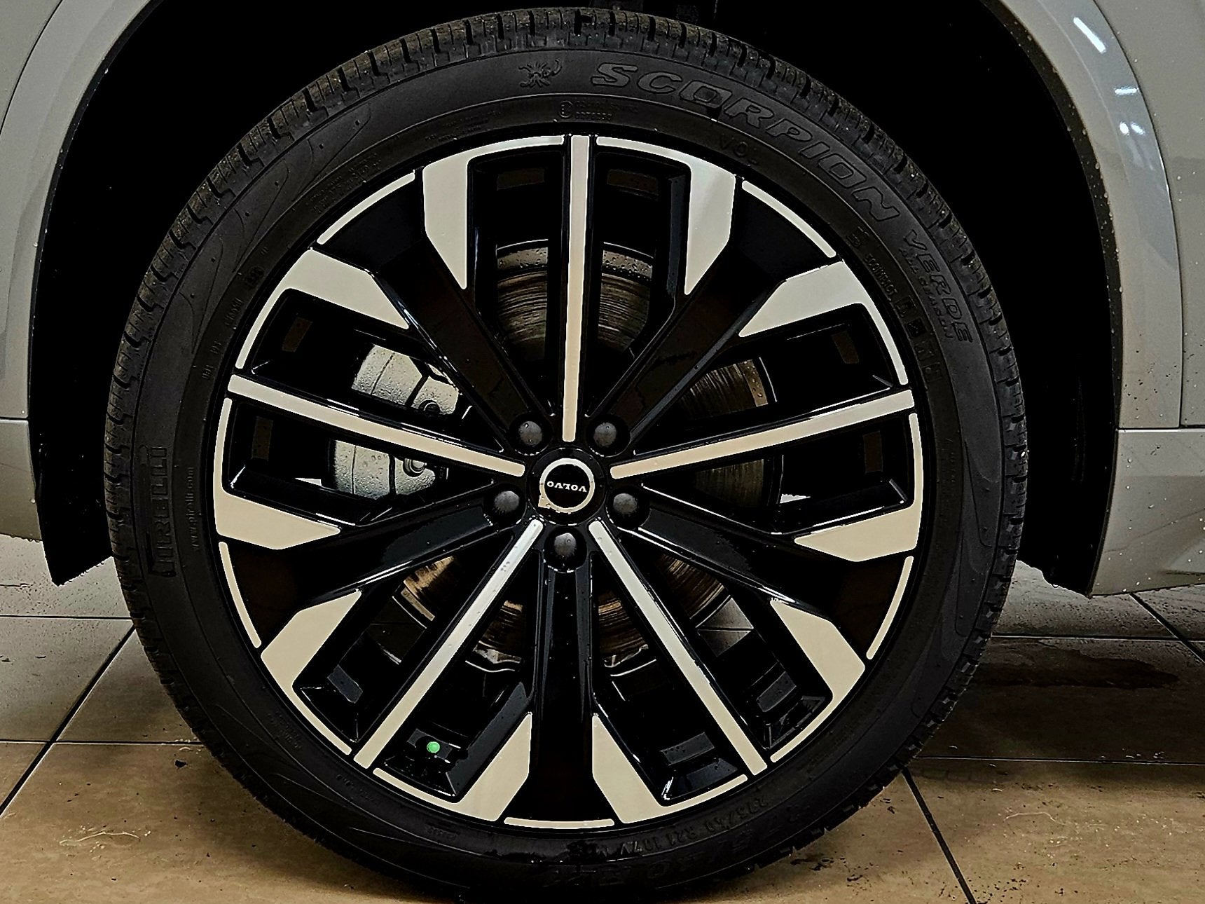 2026 Volvo XC90 Plus